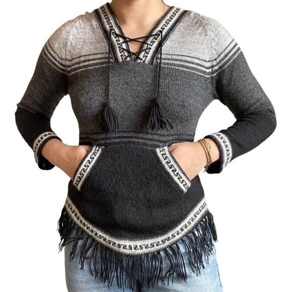 Vintage Womens Alpaca Gray Peruvian Geometric Fringe Hooded Sweater Sz M - Picture 2 of 6